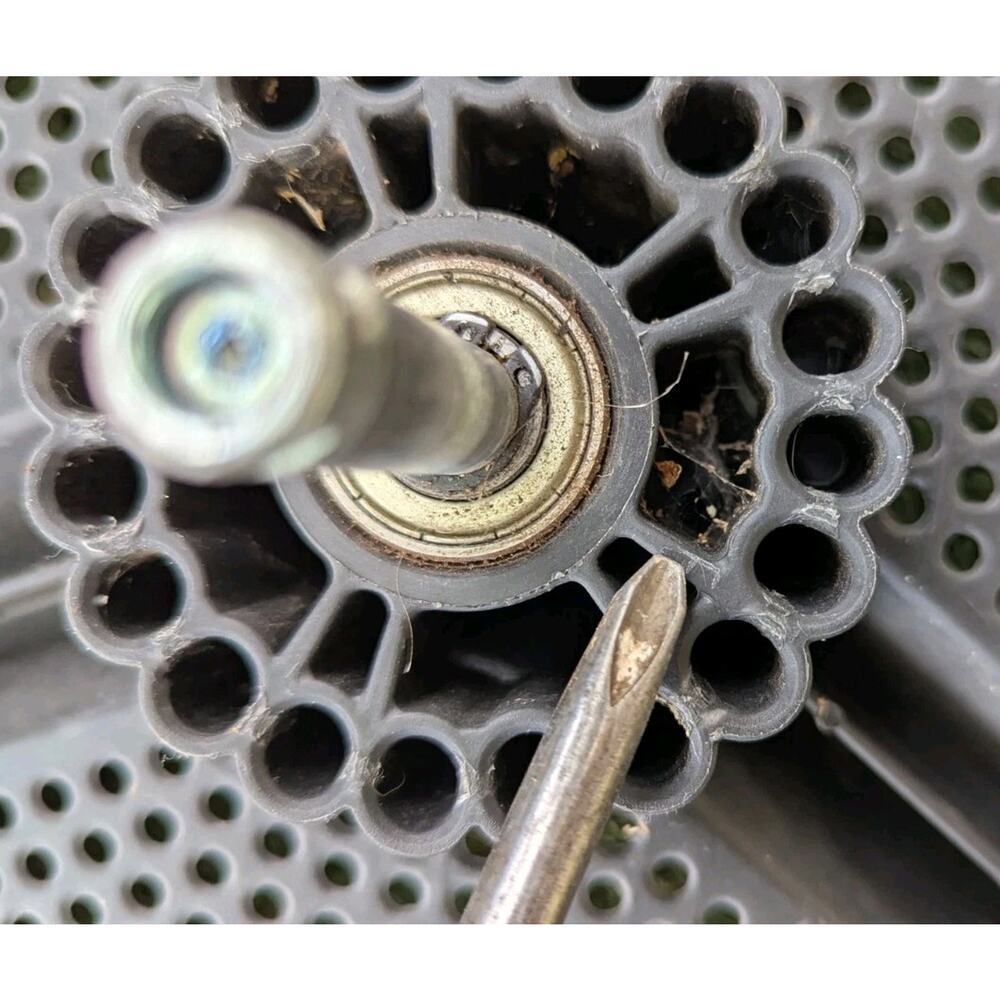 Orbit Baby 02 Stroller Rear Wheel Replacement Snaps In - Picture 12 of 16